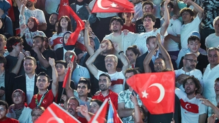 Millet Bahçesi'nde Milli maç heyecanı 