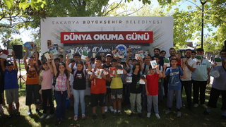 Millet Bahçesi’nde doğa ile kitabın muhteşem uyumu