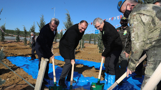 Milli Ağaçlandırma Günü'nde fidanlar toprakla buluştu
