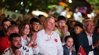 Milli Heyecan Serdivan Millet Bahçesi’nde hiç bitmedi