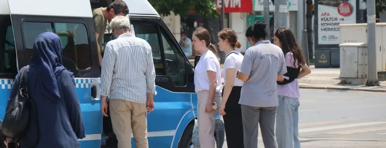 Minibüs ve dolmuşçular eyleme son verdi