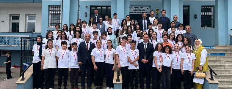 Mithatpaşa Ortaokulu’nda Bilim Fuarı heyecanı