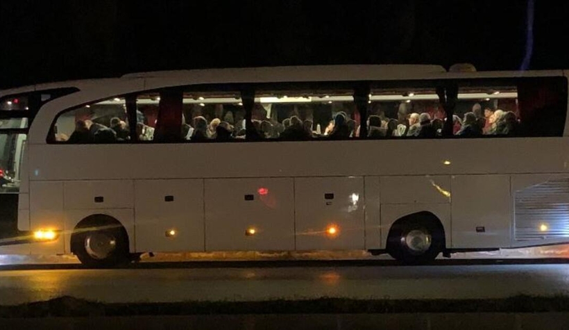 Molayı fırsat bilip ne var ne yok çaldı!