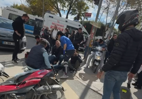 Motokurye kazada yaralandı