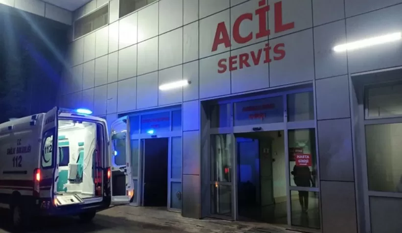 Motosiklet bariyerlere çarptı