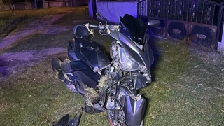 Motosiklet kanala uçtu: 2 yaralı