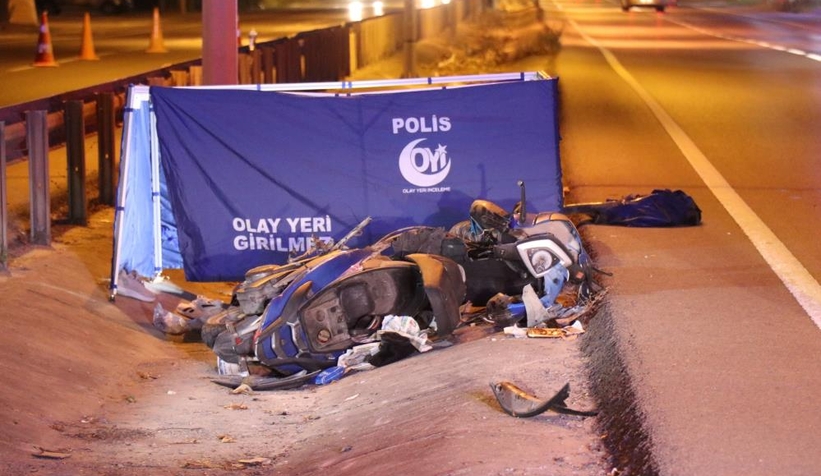 Motosikletli genç feci şekilde can verdi