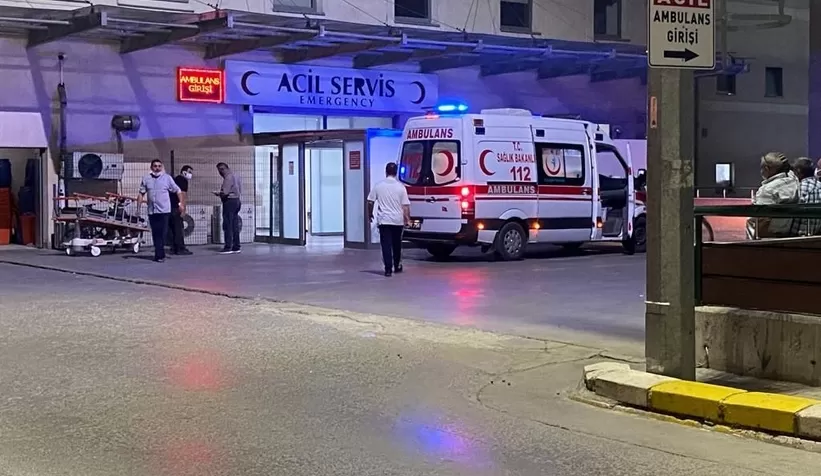 Motosikletli genç kazada ağır yaralandı