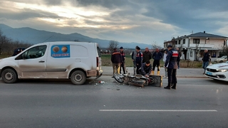 Motosikletli kurye ölümden döndü