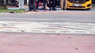 Motosikletli kurye yaralandı