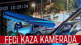 Motosikletlinin yaralandığı feci kaza kamerada