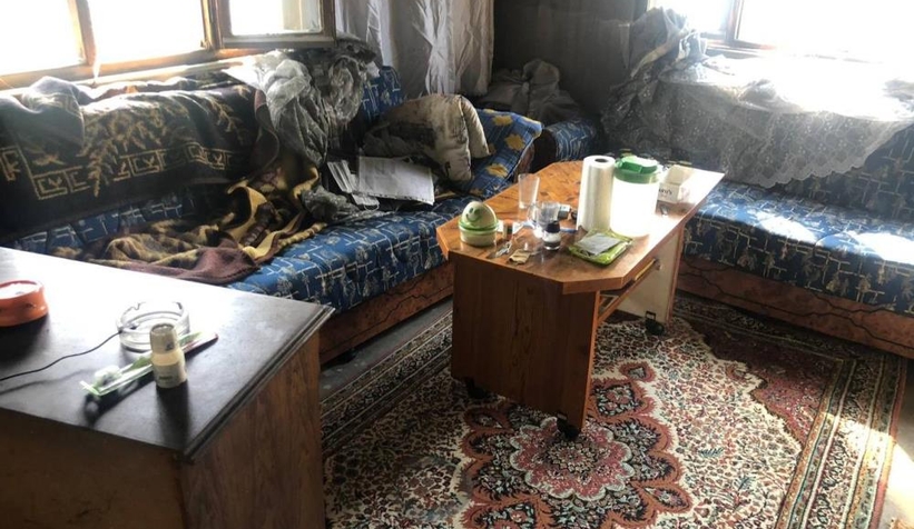 Muhtarlığın itfaiye aracı yangını söndürdü