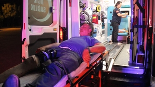 Neden burada duruyorsun diyerek bıçakladılar