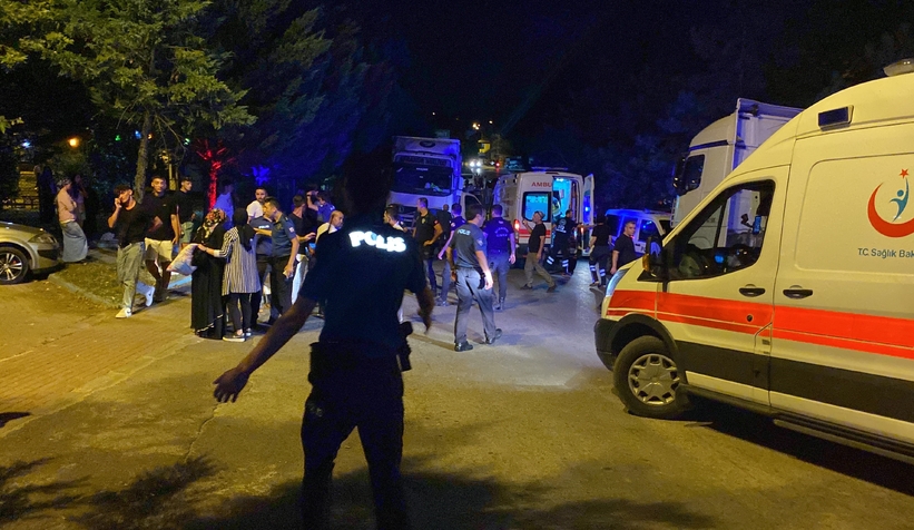 Nişan sonrası bıçaklı kavga: 2 yaralı