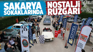 Nostaljik otomobiller kıyasıya yarış için Sakarya sokaklarına indi