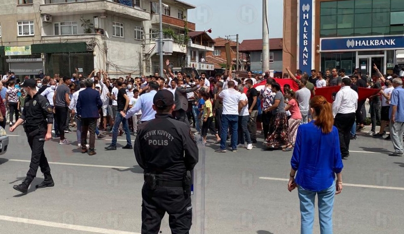 O iddia Romanları sokağa döktü