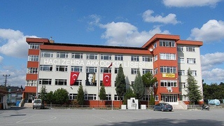 O okulda 3 sınıf karantinaya alındı