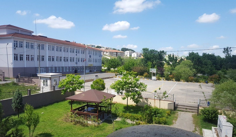 O okulda öğretmende korona çıktı, kurslar iptal