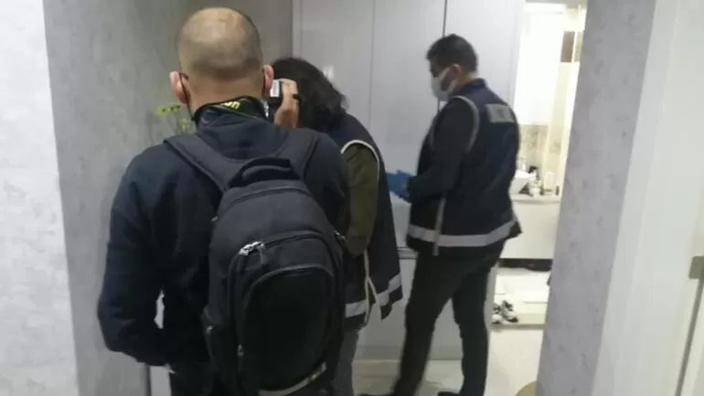 O operasyon Sakarya'ya uzandı; 2 doktor ve eczacıya gözaltı