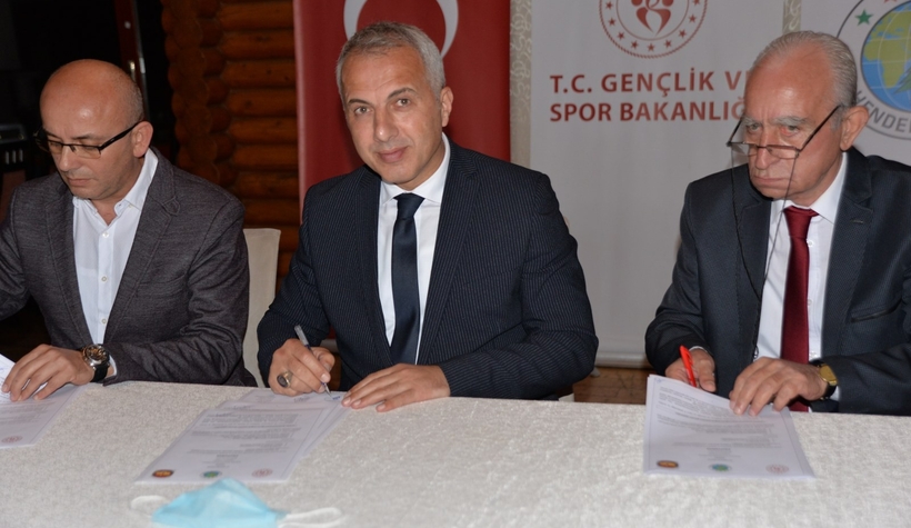 O organizasyonun imzaları atıldı