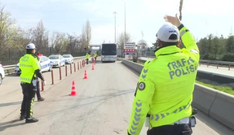 O saatler arasında yolculuk yapmaları yasaklandı