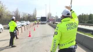 O saatler arasında yolculuk yapmaları yasaklandı