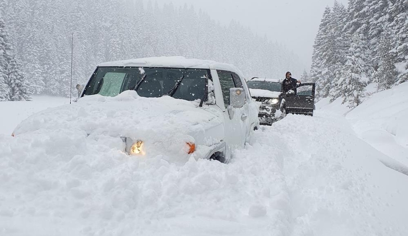 Off-road tutkunlarından kar safarisi