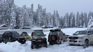 Off-Road tutkunlarının kar keyfi