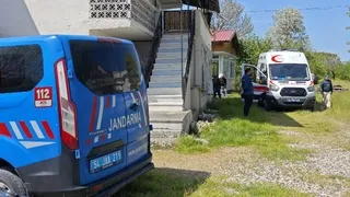 Oğlunu uyandırmak için yanına gitti: Yatakta ölü buldu