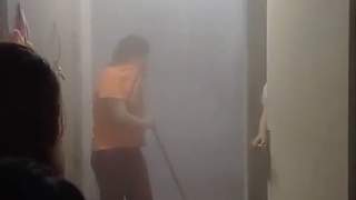 Öğrenci yurdunda kalorifer borusu patladı