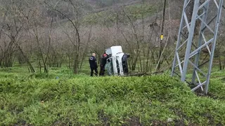 Öğretmen kazada ölümden döndü