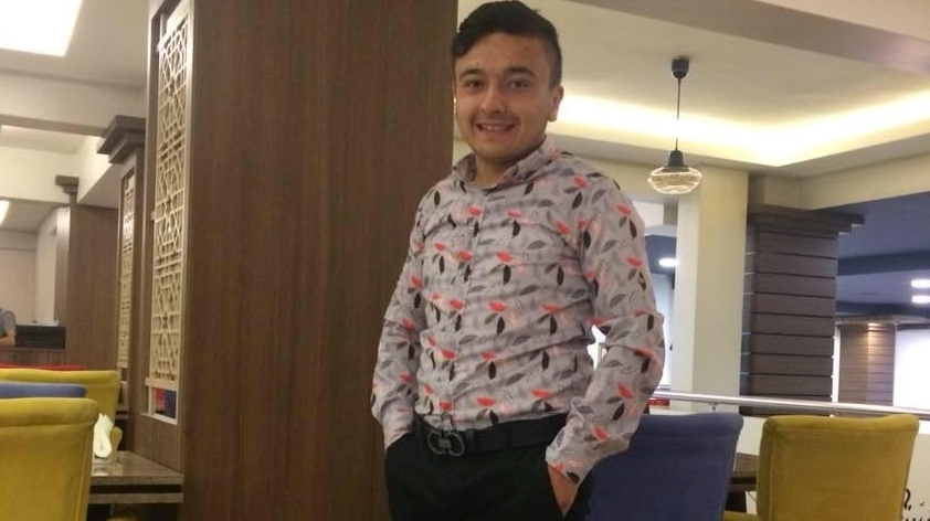 Okul bahçesinde yakaladıkları eski damadı bıçaklayarak öldürdüler