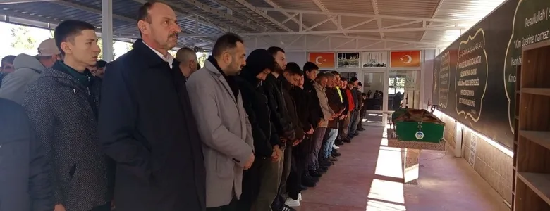 Okulda pencereden düşen ortaokul öğrencisi toprağa verildi