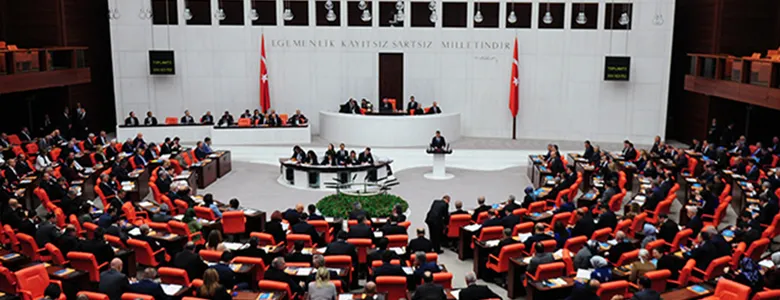 Okullardaki saldırılar için araştırma komisyonu kuruluyor