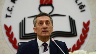 Okulların nasıl açılacağını açıkladı