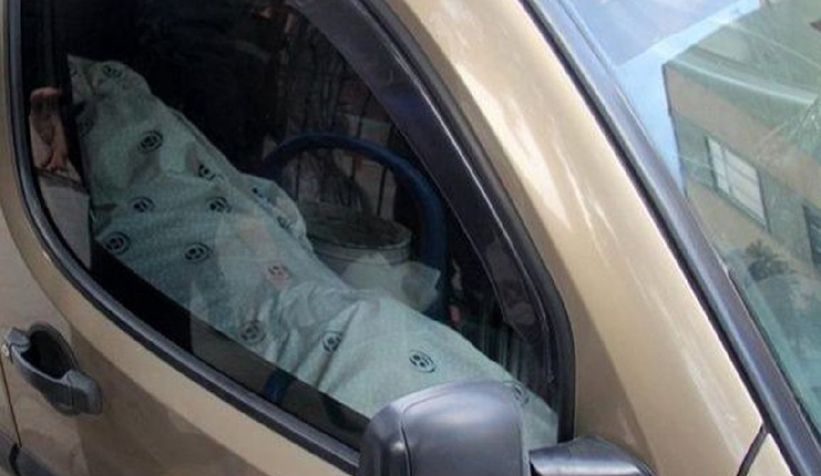 Öldürdüğü kişiye emniyet kemeri taktı, şehirler arası yolculuk yaptı