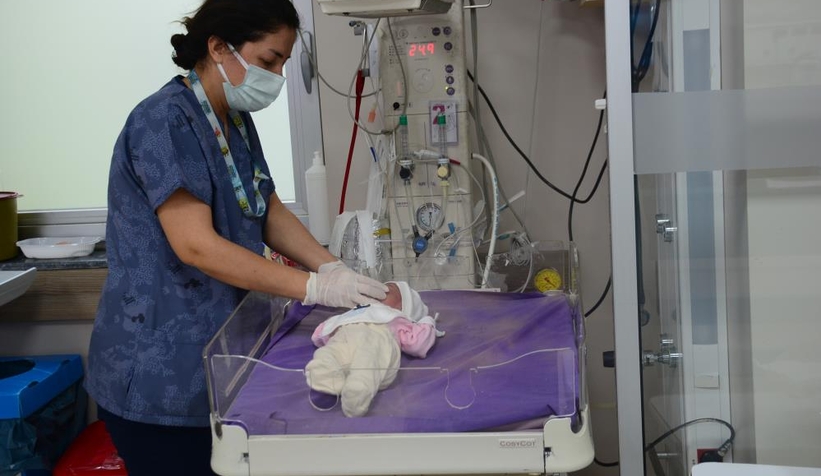 Ölüme terk edilen bebeğe bebeğe 'Öznur Umut' ismi konuldu