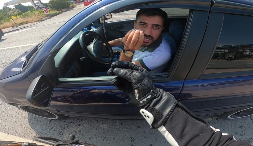 Önce atarlandılar, sonra çay içmeye gittiler