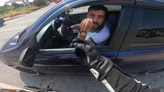 Önce atarlandılar, sonra çay içmeye gittiler