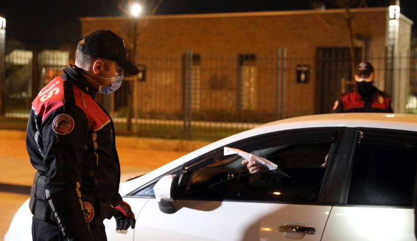 Önce maske verildi sonra ceza kesildi