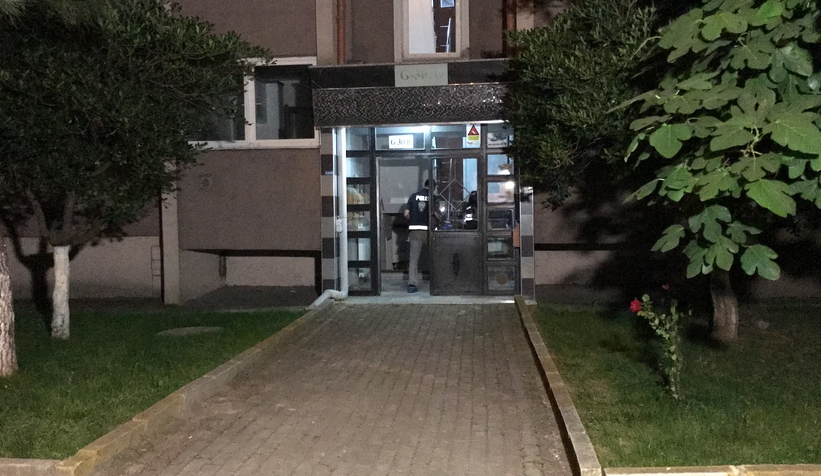 Önce sevgilisini öldürdü sonra intihar etti