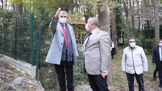 Orman Park’ta restorasyon çalışmalarını inceledi