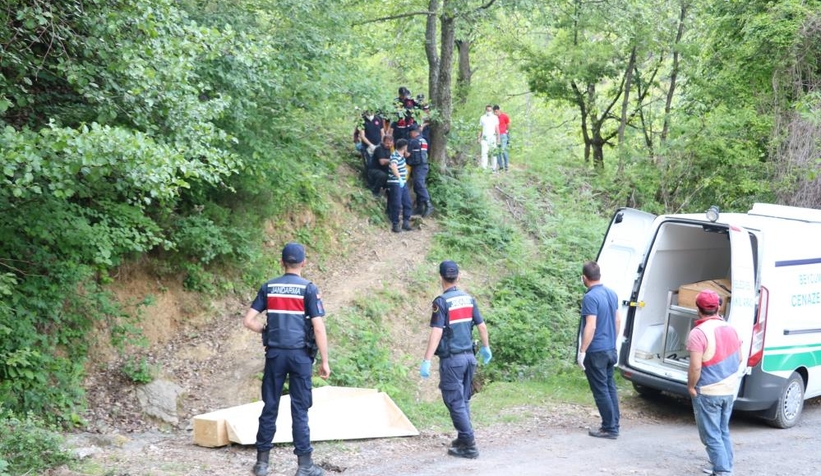 Ormanda erkek cesedi bulundu