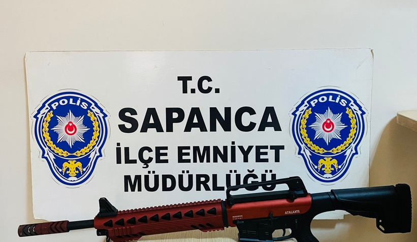 Ormanda silahlarla yakalandılar