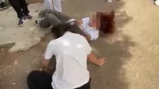 Ortaokul öğrencileri birbirine girdi: Saç saça kavga ettiler