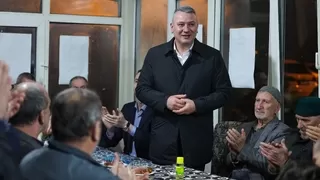 Osman Çelik iftar sonrası vatandaşlarla buluştu