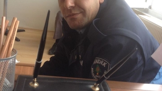 Ot biçerken gözünden oldu