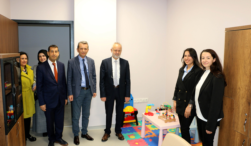 Otizm riskli çocuklar için danışma merkezi açıldı