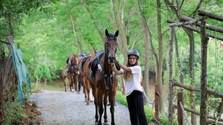 Otizmli ve şehit çocuklarına binicilik eğitimi veriyorlar