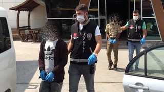 Oto hırsızları Hendek'te yakalandı